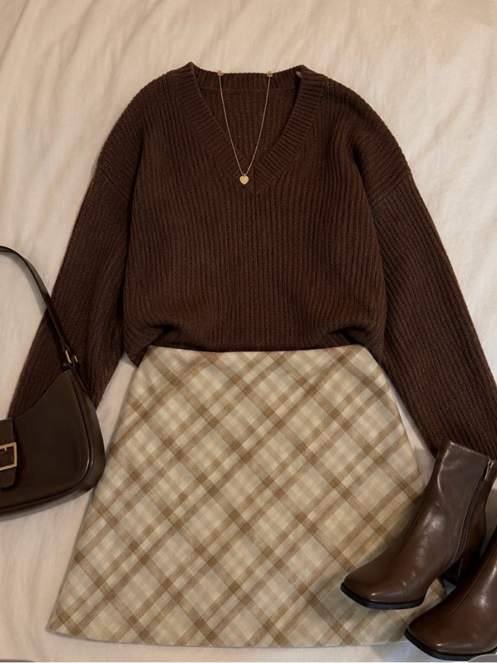 Aritzia Wilfred Plaid Mini Skirt in Beige and Cream